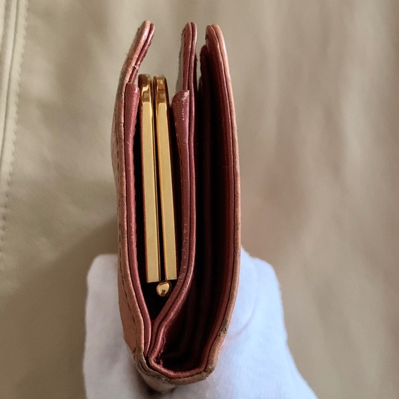 Miu Miu Croc Embossed Leather Twisted Lock Wallet - Picture 10 of 16